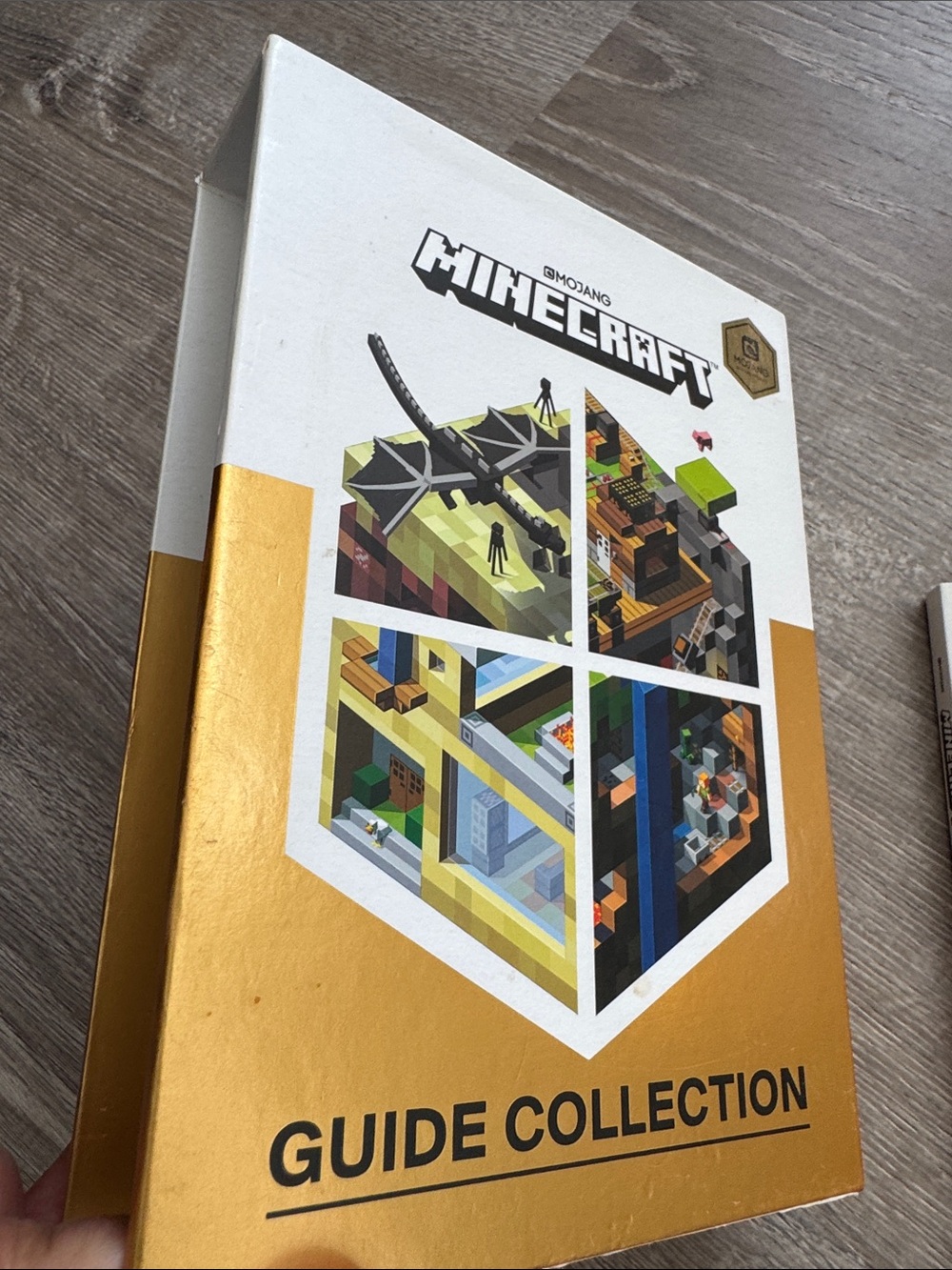 Guide Collection & Hacks for ers - Assorted Colors - Picture 2 of 11